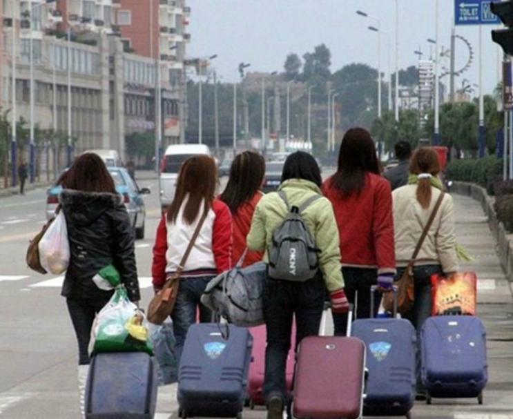 大学生在校期间怎样兼职赚钱日结,刚毕业的大学生想赚钱做什么兼职