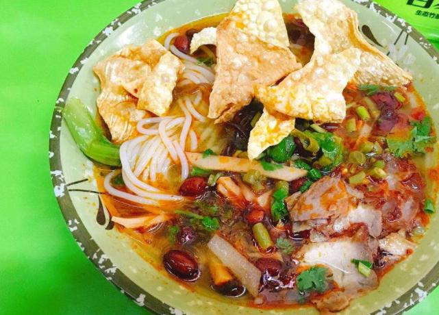 在北海开螺蛳粉店大概要多少钱,怎么能自己开一家地道螺蛳粉店