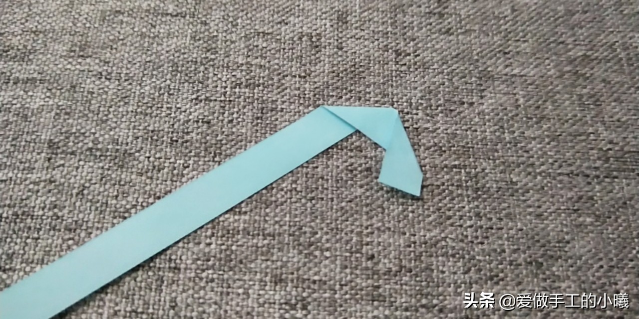 最简单的玫瑰花戒指折纸,用纸做玫瑰花戒指简单又漂亮