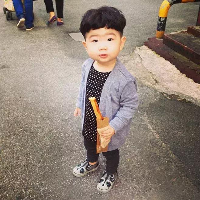 童装摄影童模搭配技巧,童模日常训练