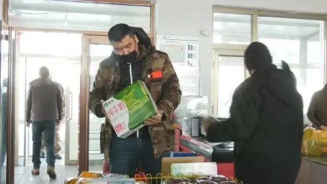 马背上的“代购员”真帅