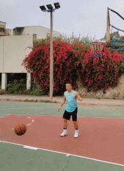 篮下投篮怎么防止被帽,打内线被包夹怎么处理