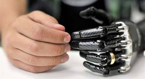 #清风计划#在人体中植入设备，还是在设备中植入人体？