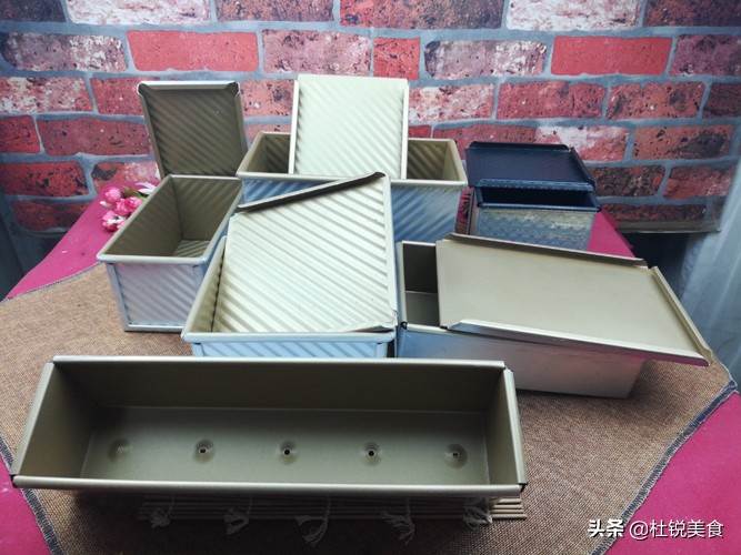 想学烘焙蛋糕类应该从什么开始学,烘焙模具知识