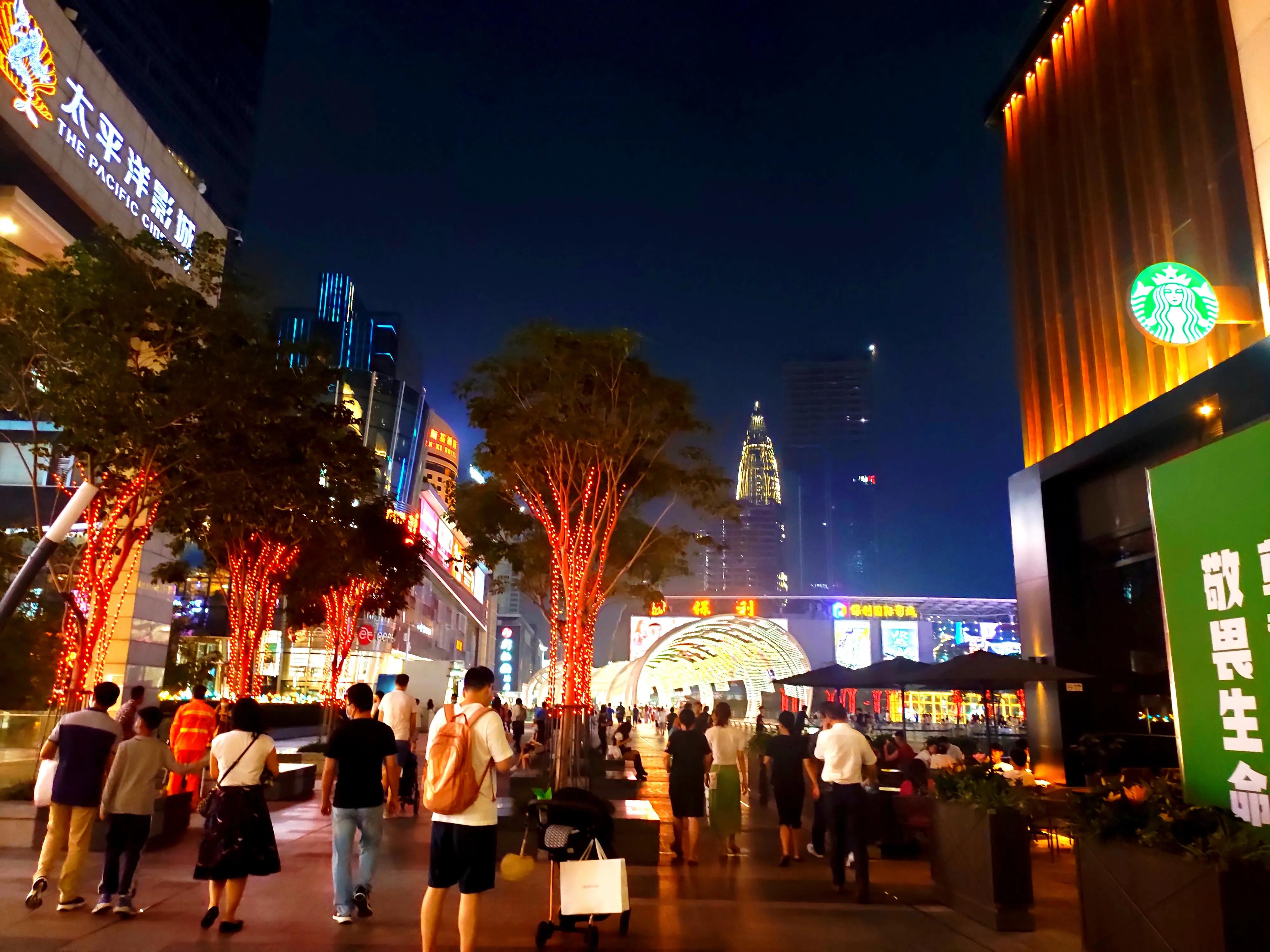 海岸城西座步行街夜景手拍纪实,20210508