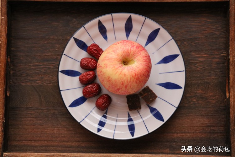 夏天要多吃这些水果,苹果家常做法简单又好吃夏天