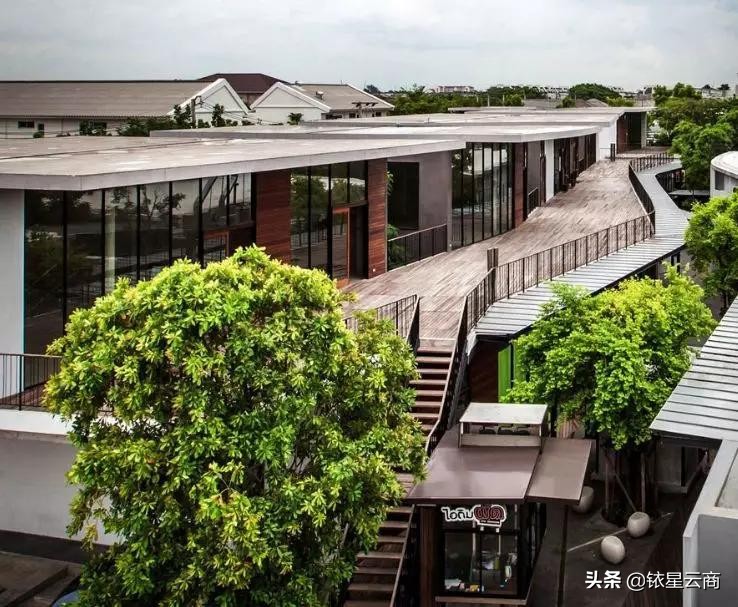 购物中心要接地气还是要高大上,购物中心十大特点