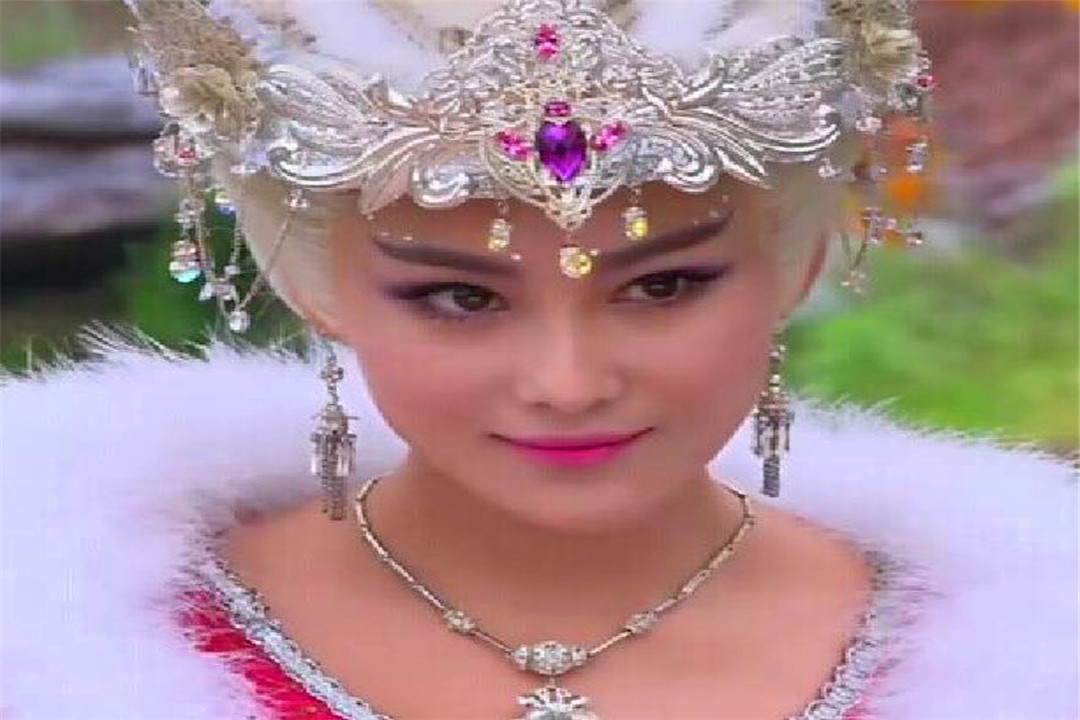 又一女星网购被骗，看似心机超重的张馨予，实则是没心眼的妹子