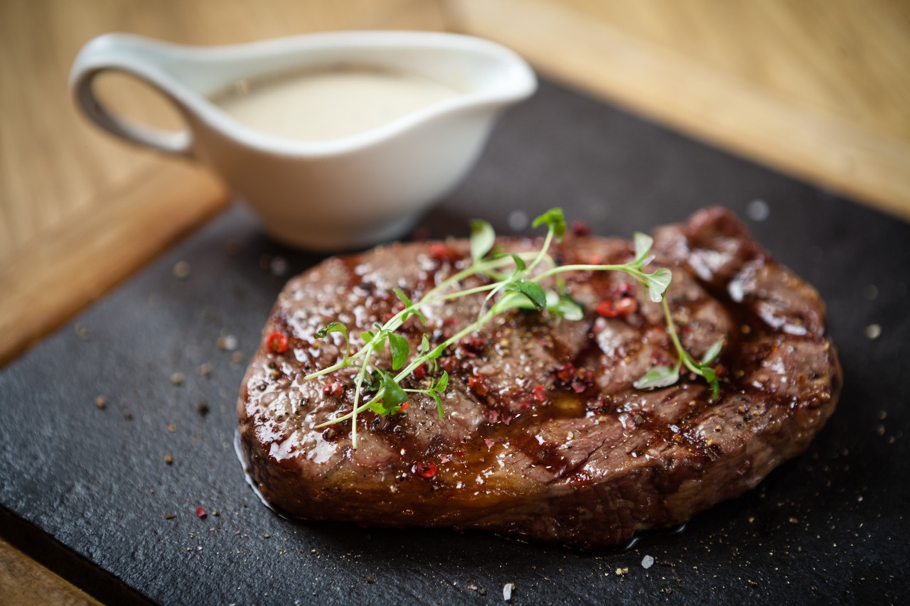 吃西餐牛排时餐具怎么用,吃西餐牛排一般点啥