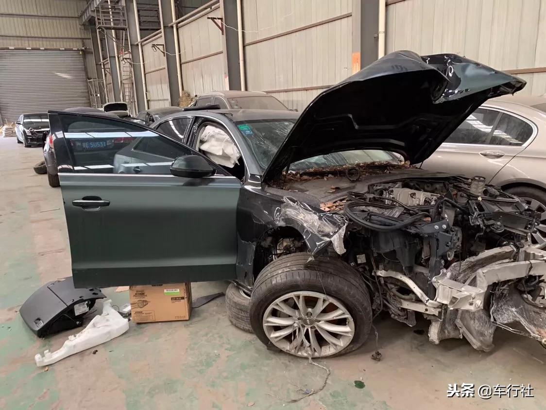 2015事故车奥迪a8l出售,2012奥迪a8事故车