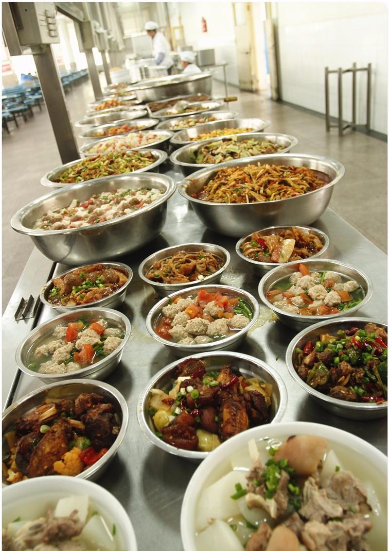 吃在“远航大酒楼”,绵阳学生的最高伙食标准