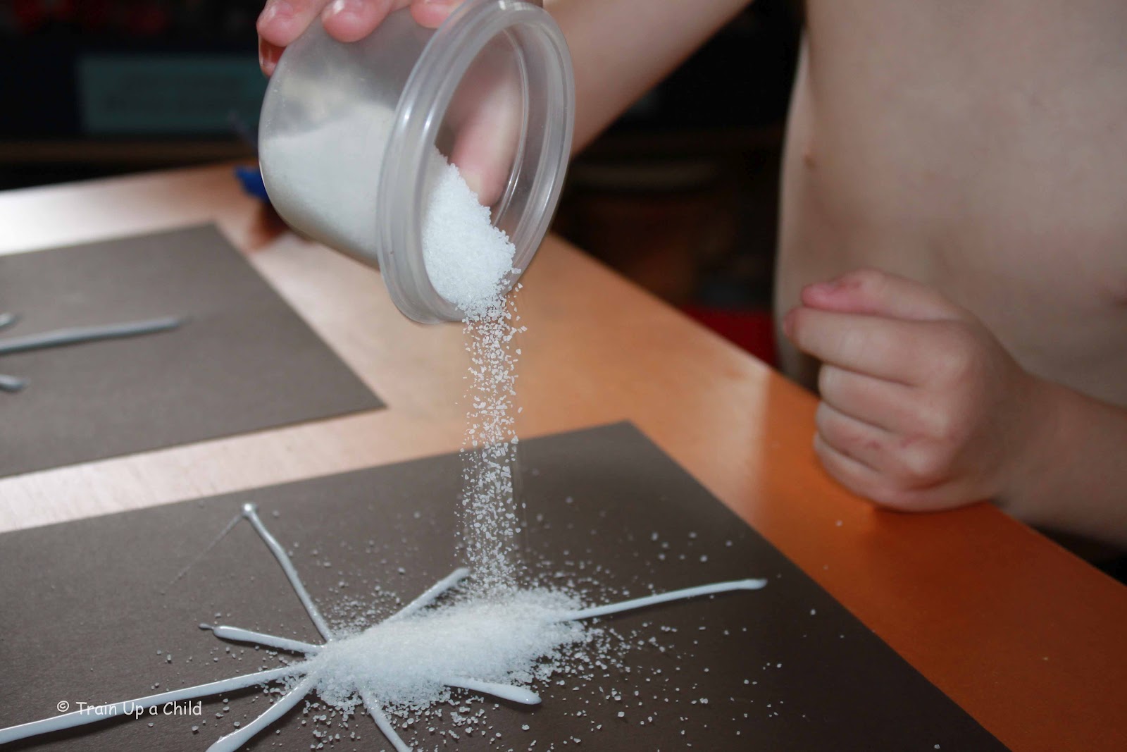 烟火手工创意,幼儿创意烟花作品