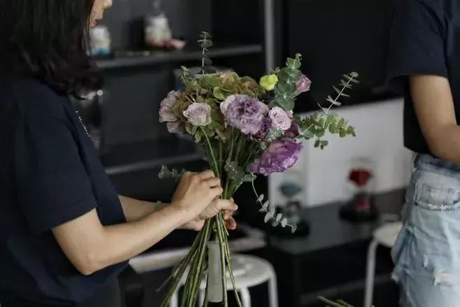 花艺学习的最佳方法,怎样学习花艺行业