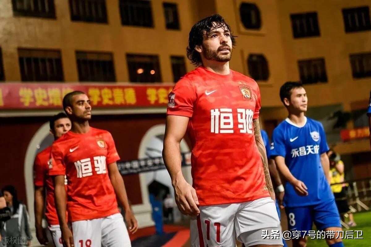 国足有哪些归化球员还没来,国足最强归化球员仍未获得资格