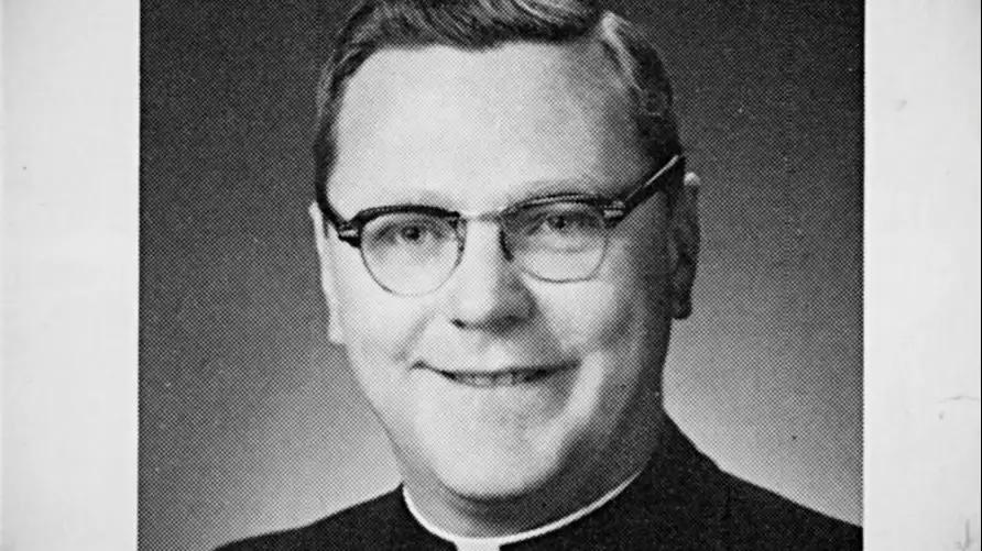 豆瓣9.3，历史谜案掀开肮脏内幕，教会竟成变态大本营