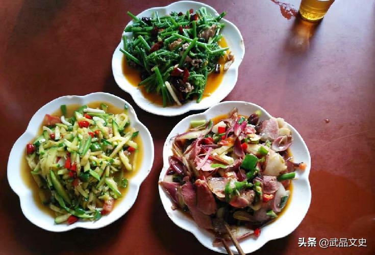 菜不成三筷不成五席不成六啥意思,菜不摆三筷不成五席不成六动画