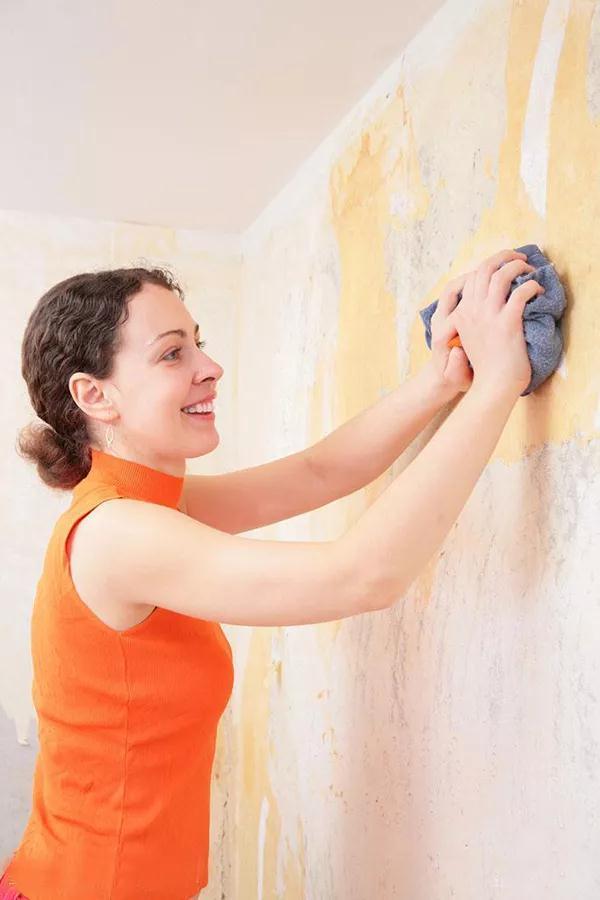 墙面起泡发霉了怎么处理,墙面发霉用什么消除剂最好