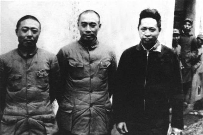 叶挺给童养媳300大洋,要求解除婚约,她却拿钱买下一间庵堂