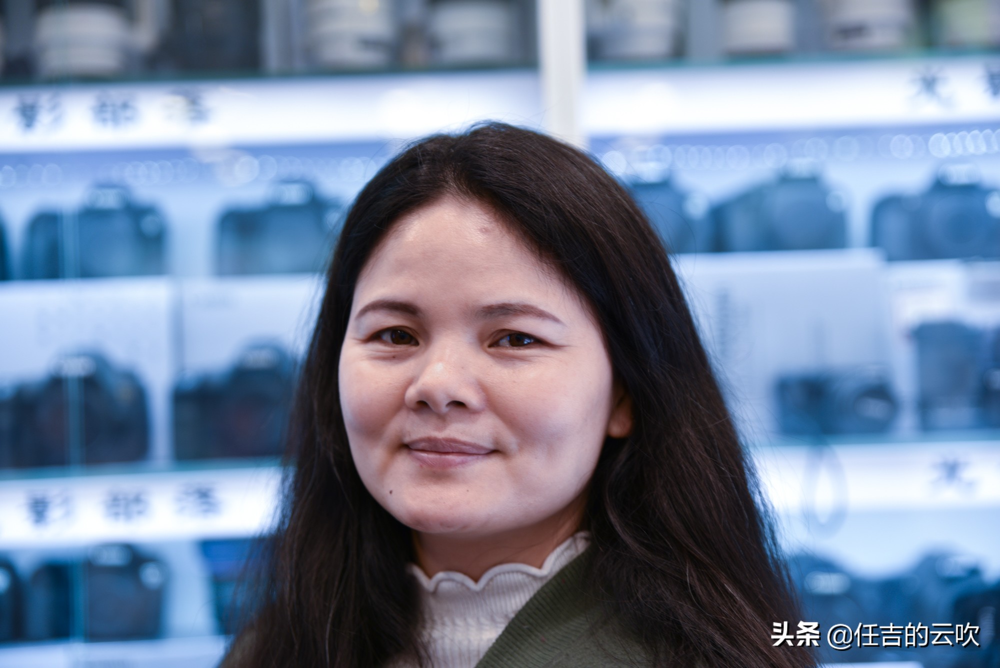 腾龙24mmf2.8镜头说明,腾龙包装盒里有什么