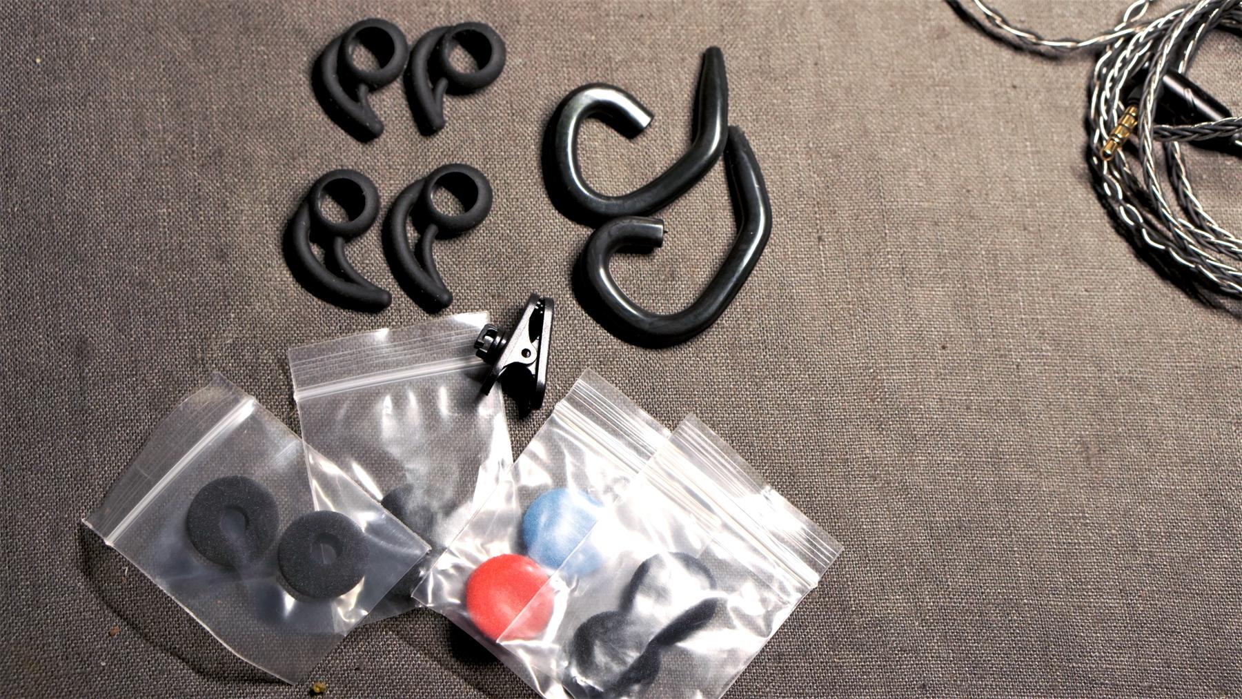 或许比原厂还要好一些：我的iPhone12的“高冷”配件们