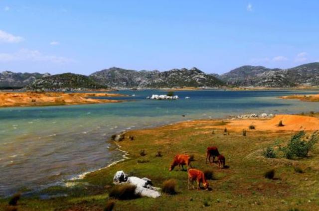 昆明周边300公里自驾游景点推荐,昆明周边自驾一日游最佳景点