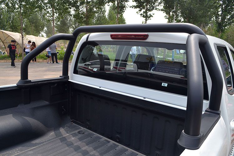 19款长城皮卡风骏7越野视频,中国生产的6驱皮卡