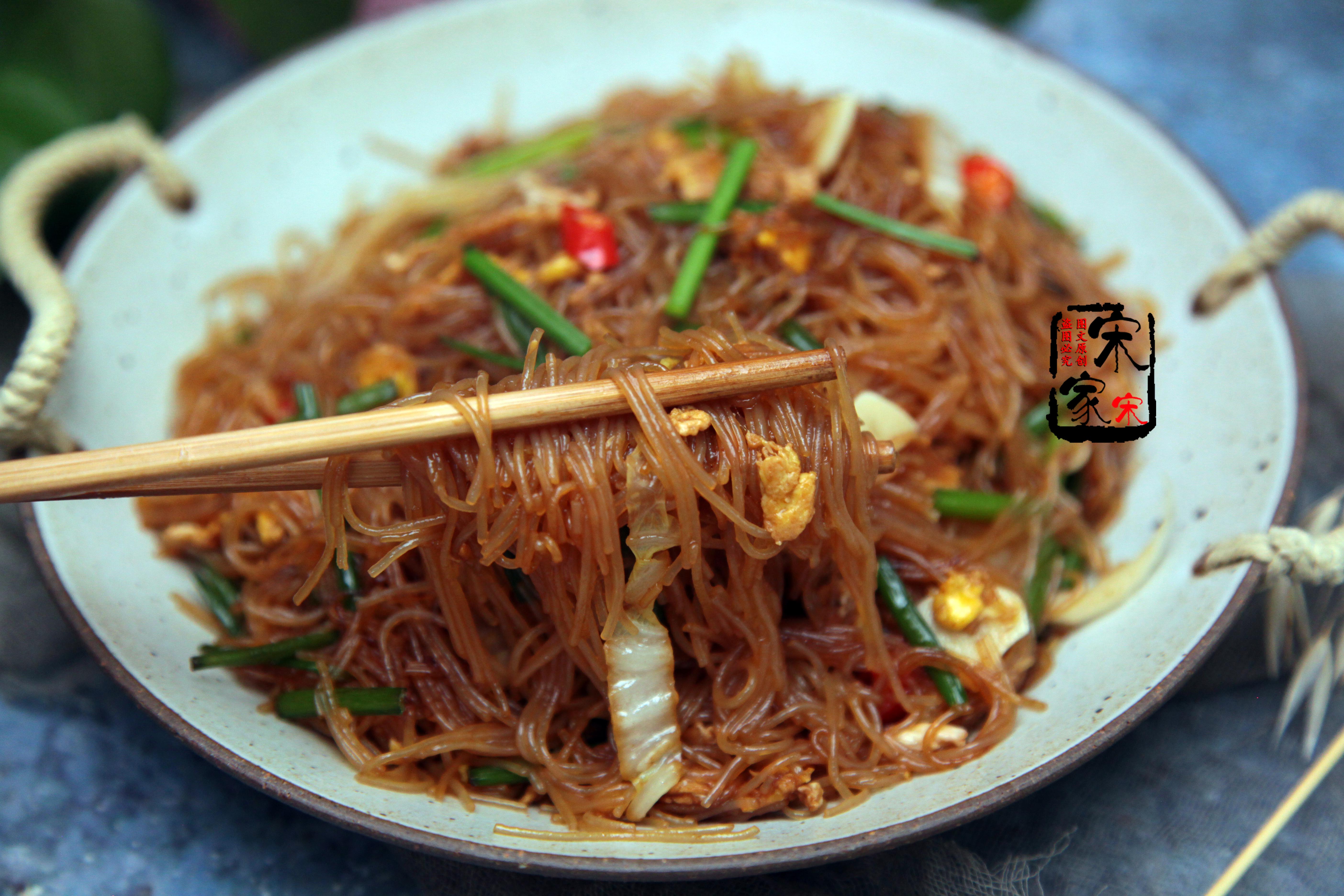 卖炒米粉要多少成本怎么选地方,一粉一城炒米粉加盟利润