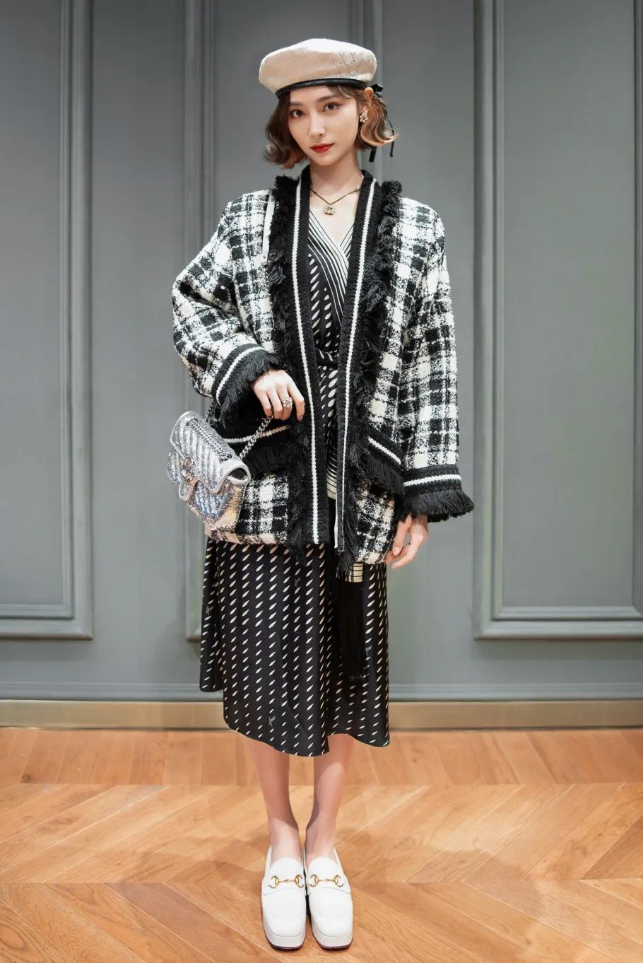 秋季小白鞋百搭款,潮流百搭小白鞋舒适不累脚的皮鞋