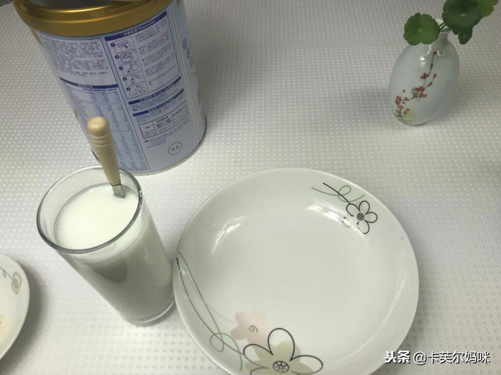 伊利金领冠珍护2段奶粉测评，你会为宝宝选择国产奶粉吗？