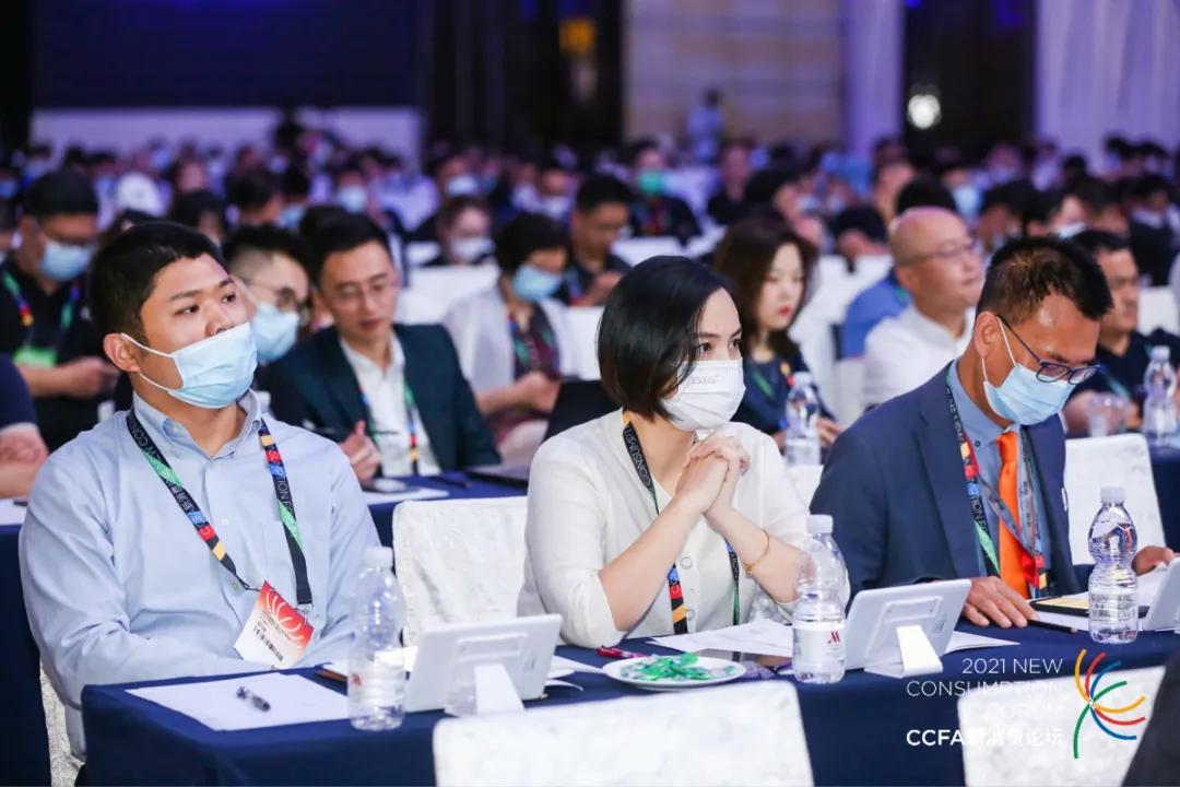 统一润滑油亮相中国特许加盟大会,发布itongyi数字化平台4.0版本