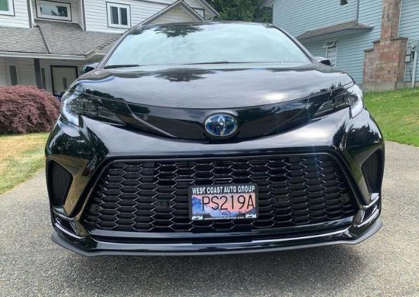 2018年起亚嘉年华s评测8座大空间,东风起亚嘉年华报价及图片