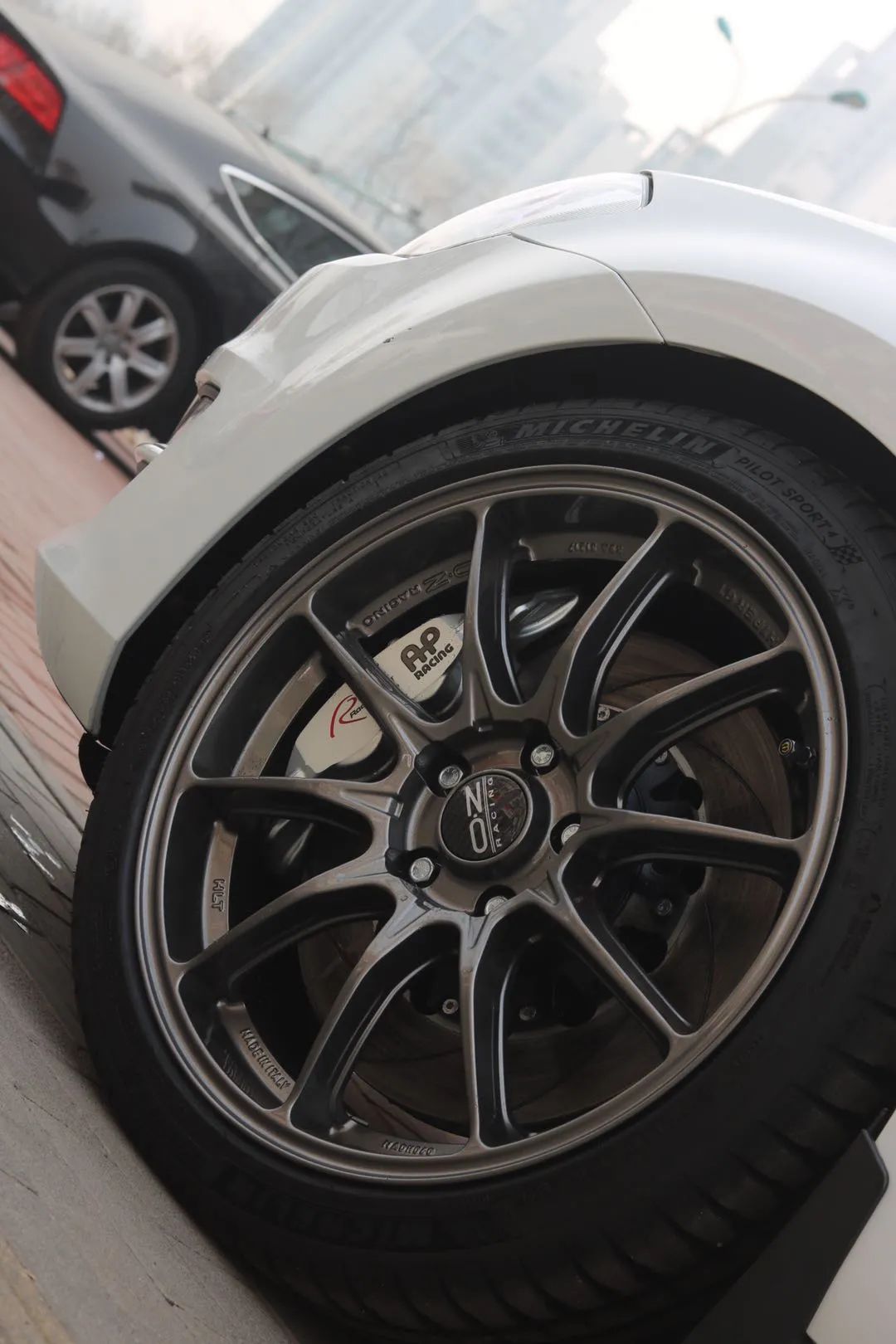 怪兽修车完整版,怪兽修车途锐