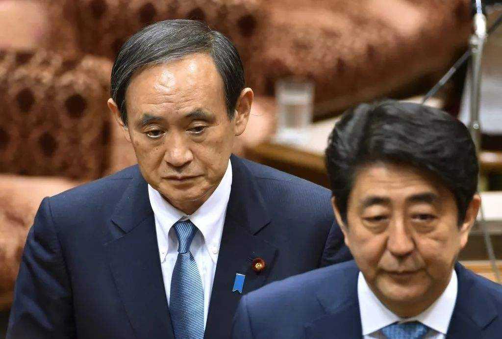 墙倒众人推，日本首相迅速恭贺拜登，过去也曾讨好特朗普不遗余力