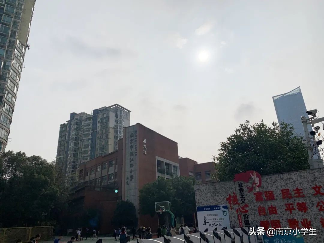 南京最美校园第一名,南京最美校园评选结果