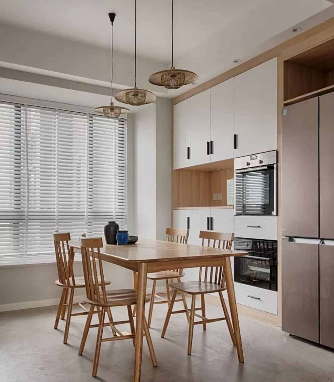 定制餐边柜子不显压抑,定制餐边柜留空