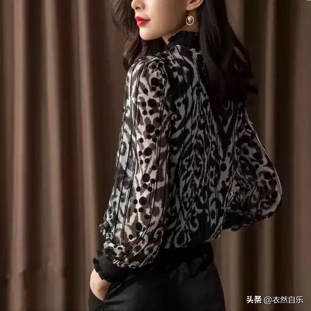 留心过这样的雪纺衫,减龄又洋气魅力款式经典而时尚优化身材比例