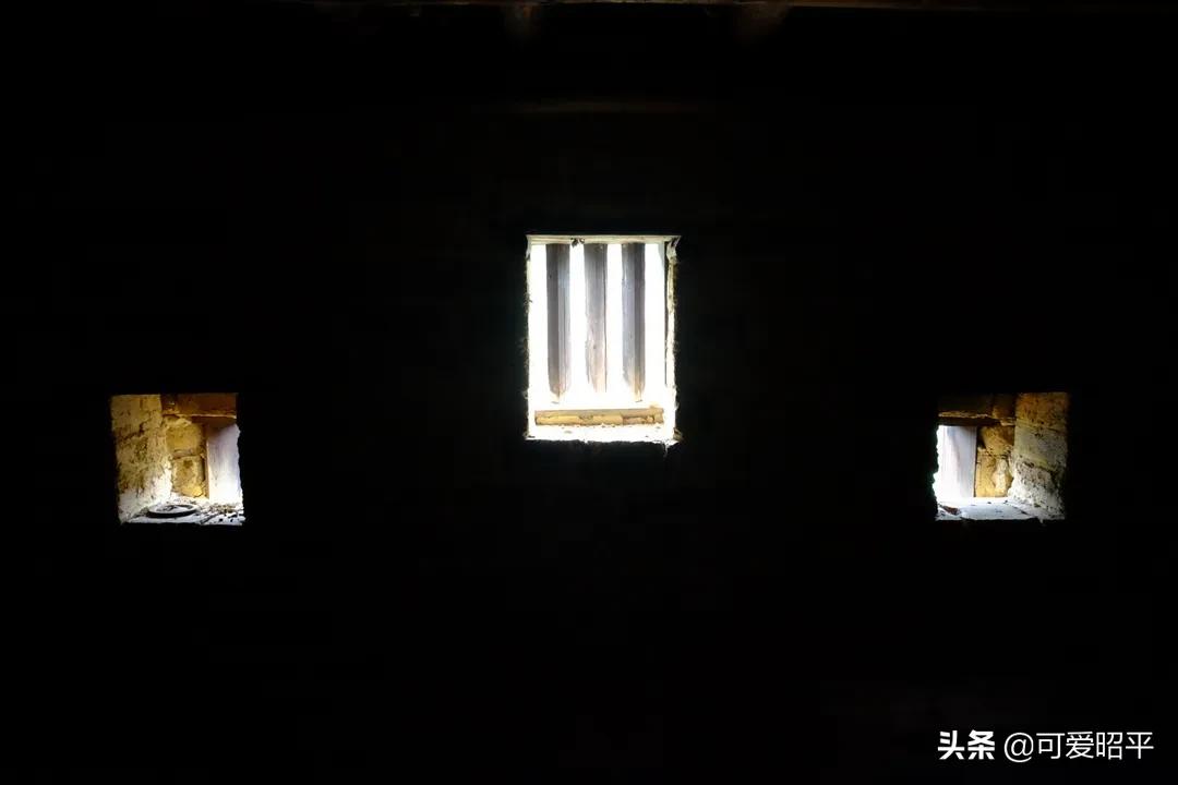 贺州昭平长寿之乡,昭平县百年炮楼图片