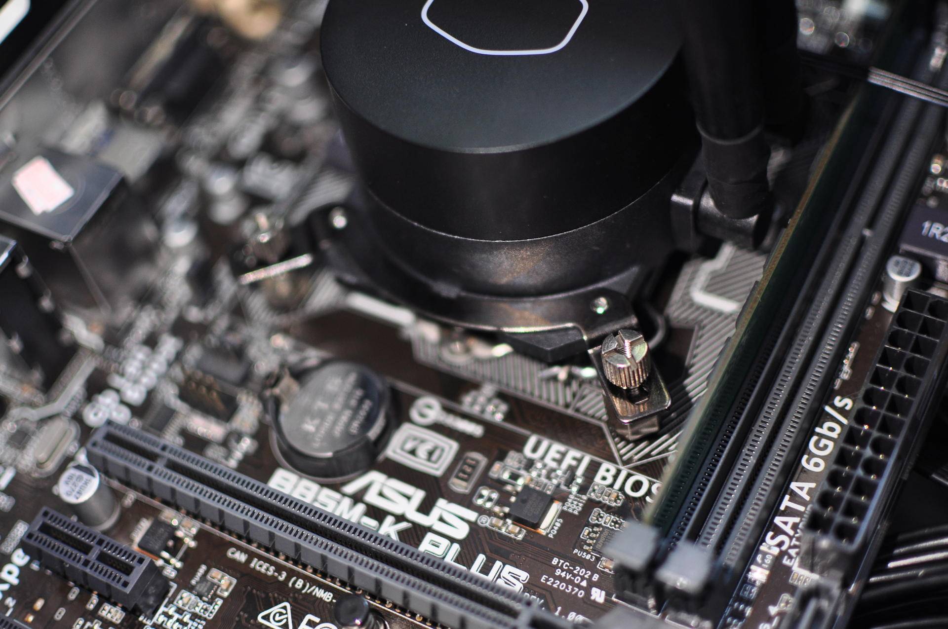 全靠图纸和客服加度娘,小白也能装电脑