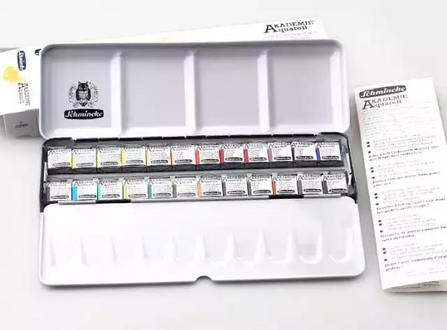 想要画好水彩,那必须先看水彩工具介绍!