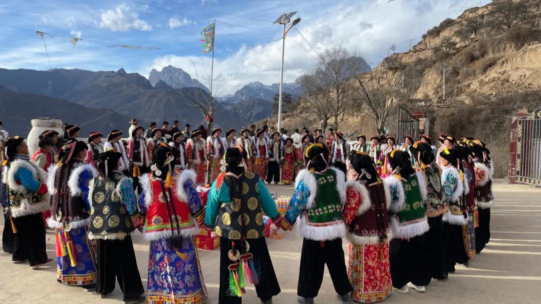 迭部下迭服饰介绍,迭部服饰