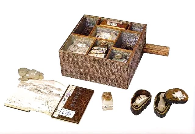 同年代的学生用的文具盒,开学了看看大家的文具盒是怎样的