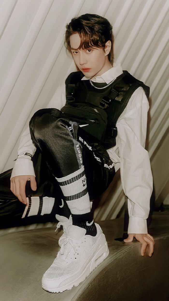 王一博耐克斜挎包内部细节图,王一博耐克斜挎包怎么洗