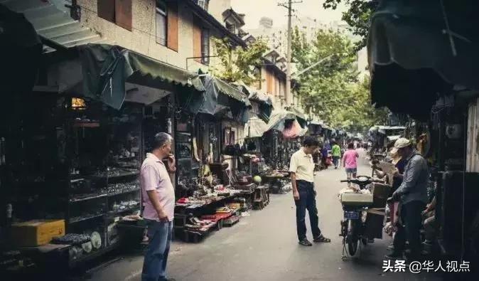 古玩地摊古董行家捡漏,古玩真正懂行高手