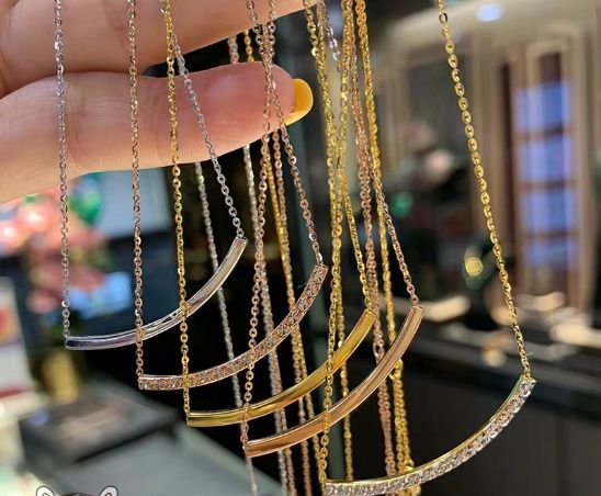 蒂芙尼的微笑项链,蒂芙尼的微笑项链中号多重