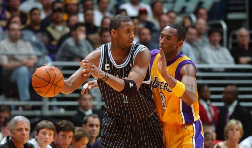 科比麦迪巅峰数据,科比和巅峰时期的麦迪单挑谁更牛