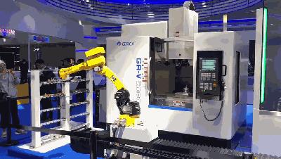 没想到，珠洽会上的机器人“样样精通”！看完觉得自己快失业了