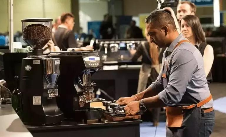 成为一名咖啡师需要具备哪些条件,成为一个咖啡师要多久