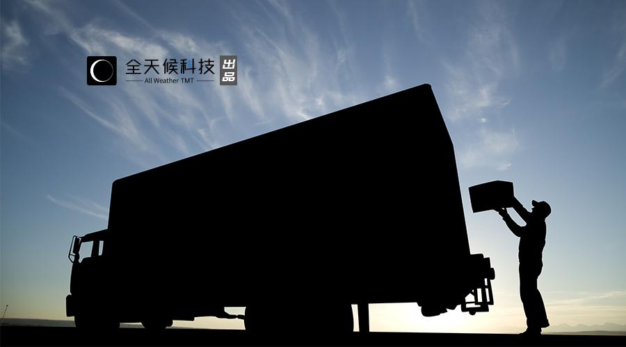 猫狗经常打架正常嘛,猫狗经常打仗