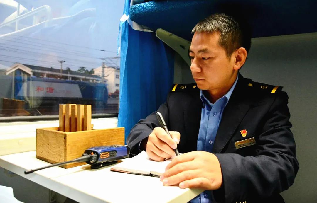 如何评价一个司机的车技,怎么评价女司机的车技