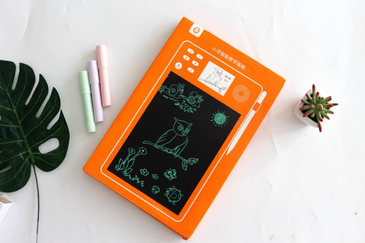 小寻智能画板哪个款功能更多,小寻画板和tintzone